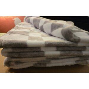 Members Mark Furry Soft Throw Blanket